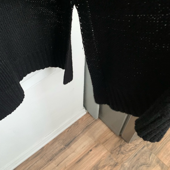 Woman’s Rib-Knit Sleeveless Duster Vest - Picture 6 of 9